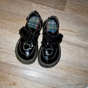 Used shoes but no used for years and is very comfortable for dinner or more